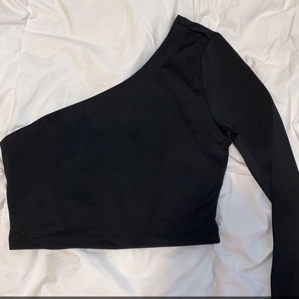 Shein one shoulder long sleeve crop top